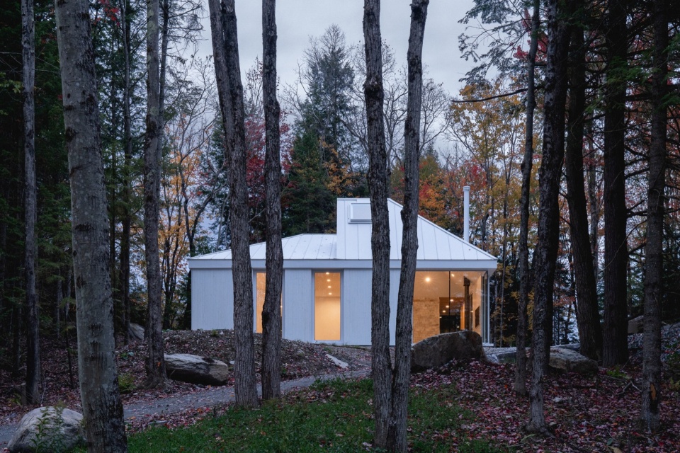 HABITAT SELENITE naturehumaine architects
