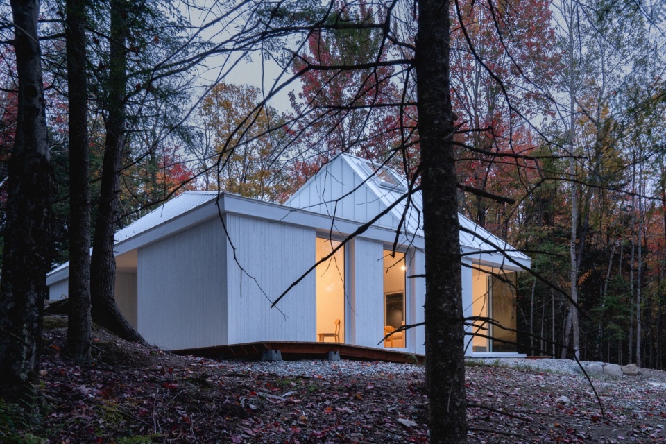 HABITAT SELENITE naturehumaine architects