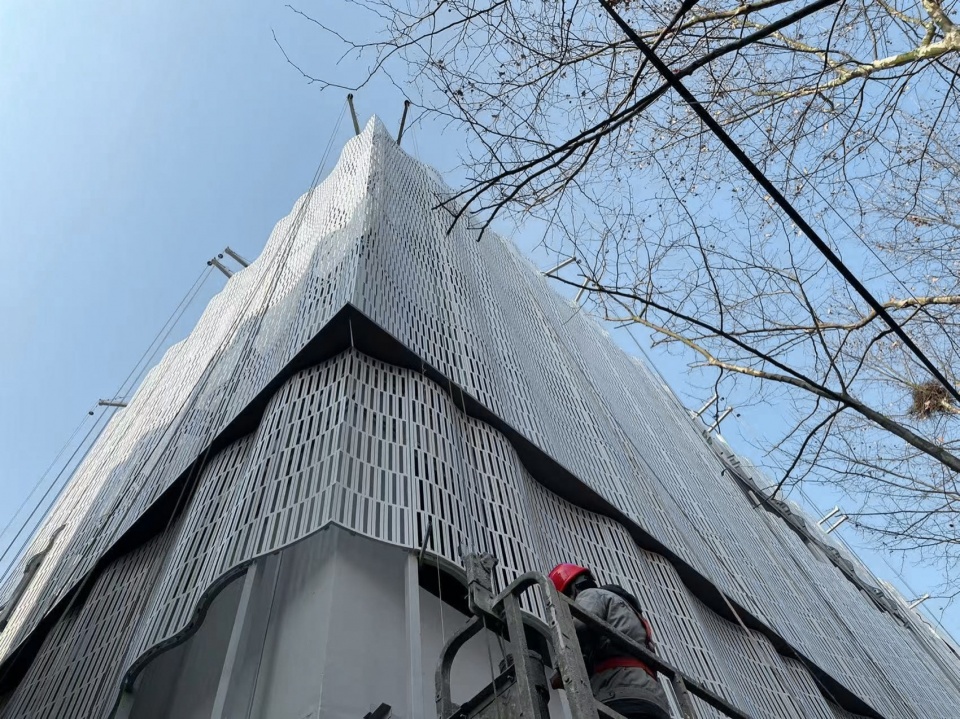 haiyan 17 弧形穿孔铝板 Curved Perforated Aluminum Panel ©零壹城市 LYCS