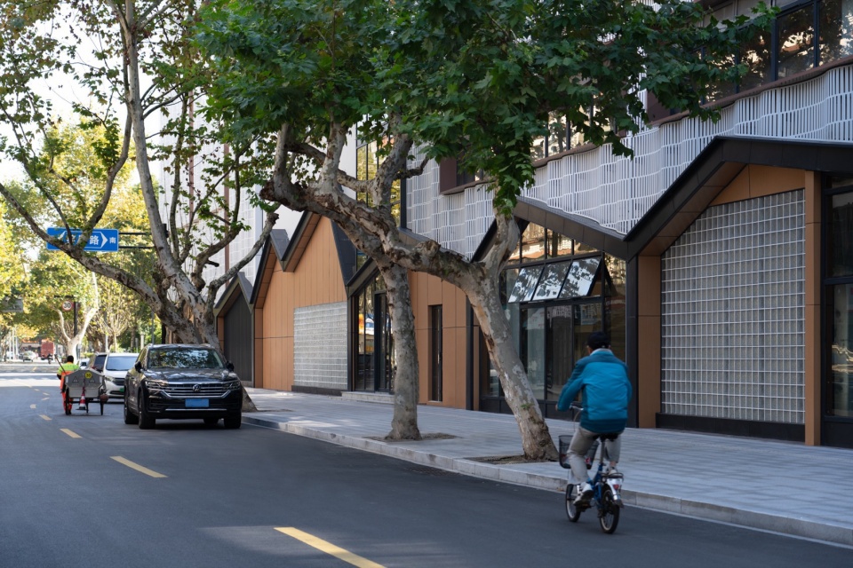 haiyan 27 沿街环廊局部 Partial View of the Corridor Along the Street ©零壹城市 LYCS