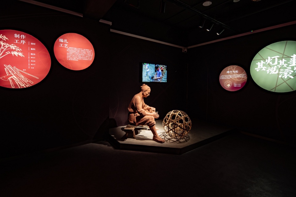 haiyan 5 海盐滚灯制作展项 Haiyan Rolling Lantern Craft Exhibition ©零壹城市 LYCS