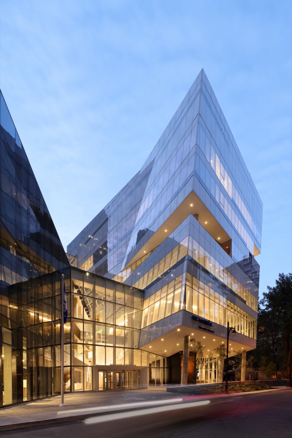 Hec Montreals Helene Desmarais Building by Provencher Roy