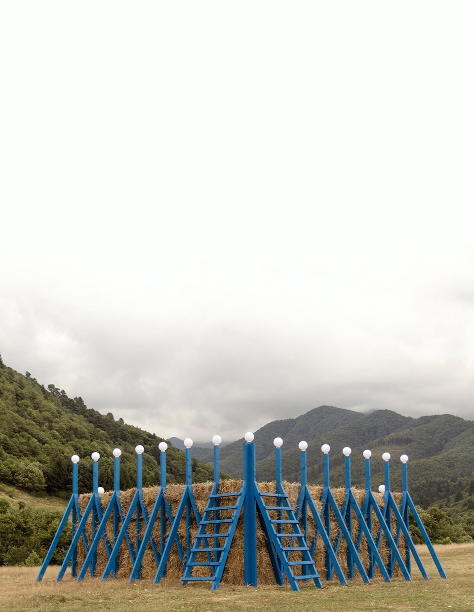 Temporary Installation at a Mountain Festival by atelier VRAC