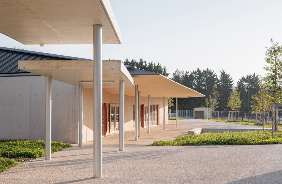 claudine hermann school by sam architecture