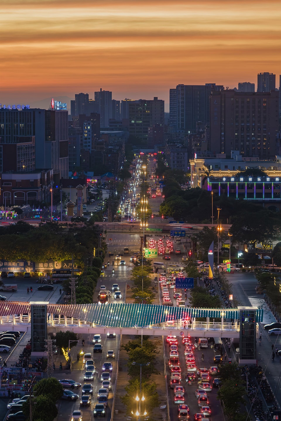 jianshe avenue pedestrian bridge by atelier cns