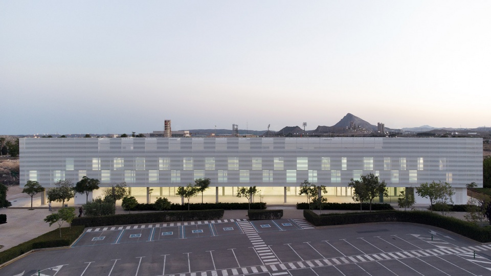 municipal sports pavilion in san vicente del raspeig by manuel costoya estudio de arquitectura naos 04 arquitectos