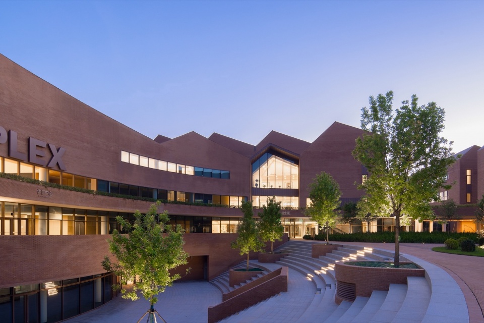 Tianjin Guanghua Foreign Language School by Tianjin Huahui