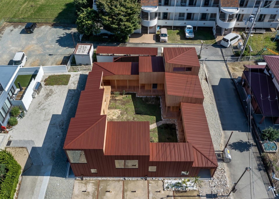dog villa on awaji island by 1110 office of architecture