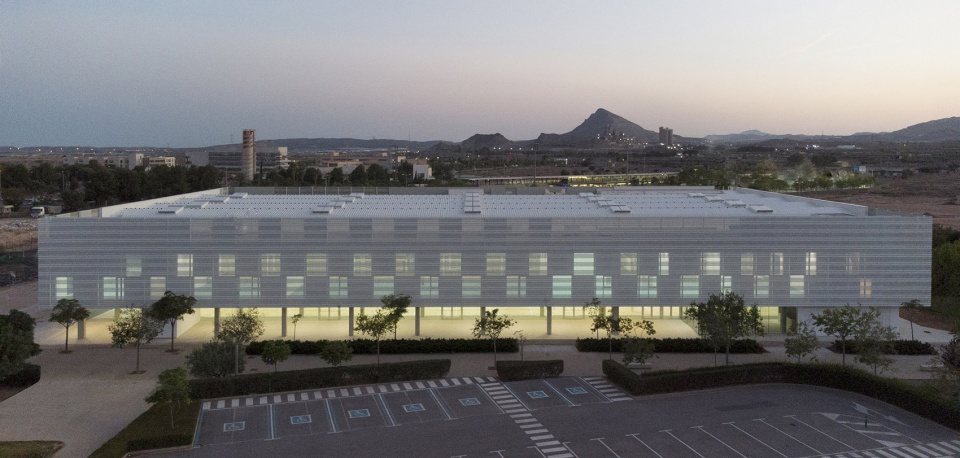 municipal sports pavilion in san vicente del raspeig by manuel costoya estudio de arquitectura naos 04 arquitectos
