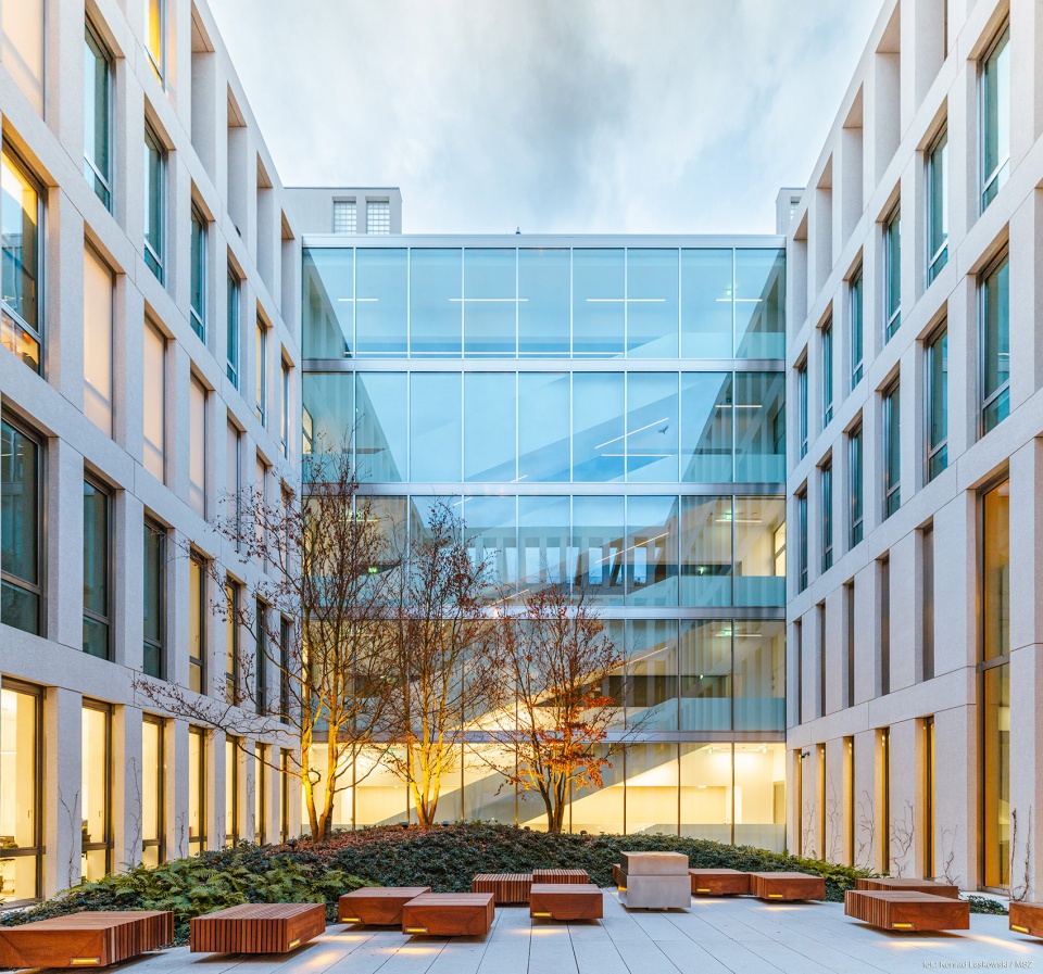 polish embassy in berlin by jems architekci