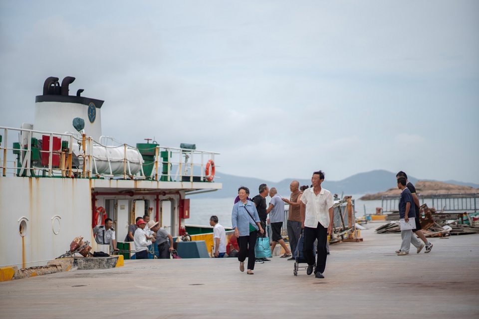 seaside pavilion on chai shan island zhoushan by