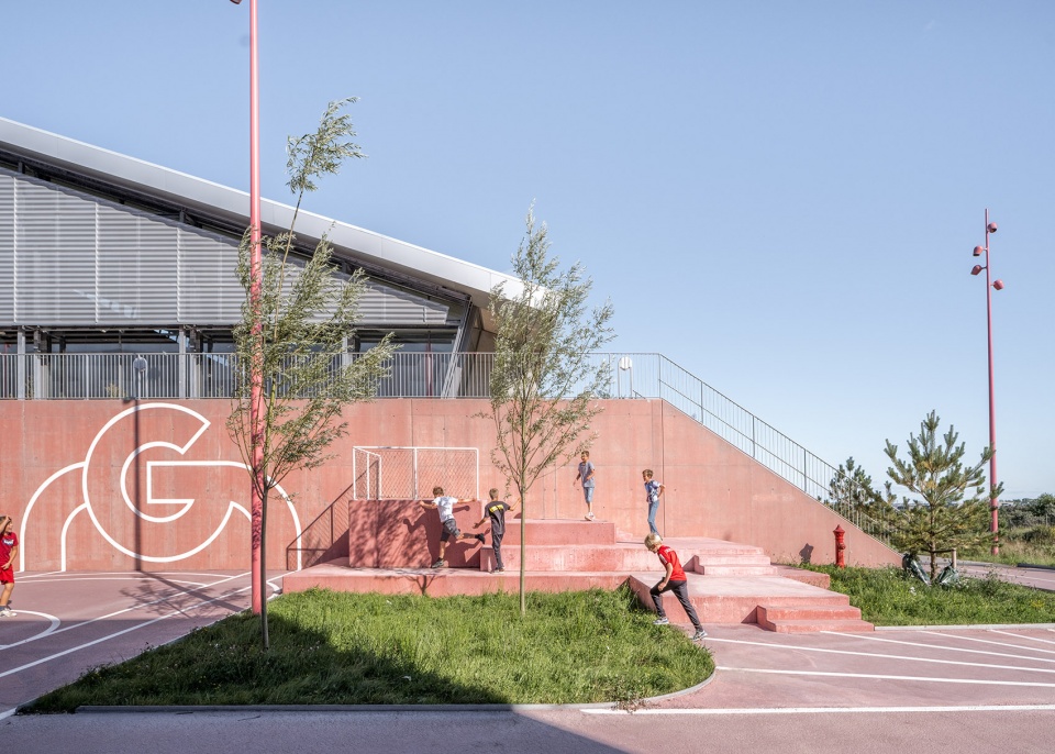 Gigantium Urban Space by JAJA Architects