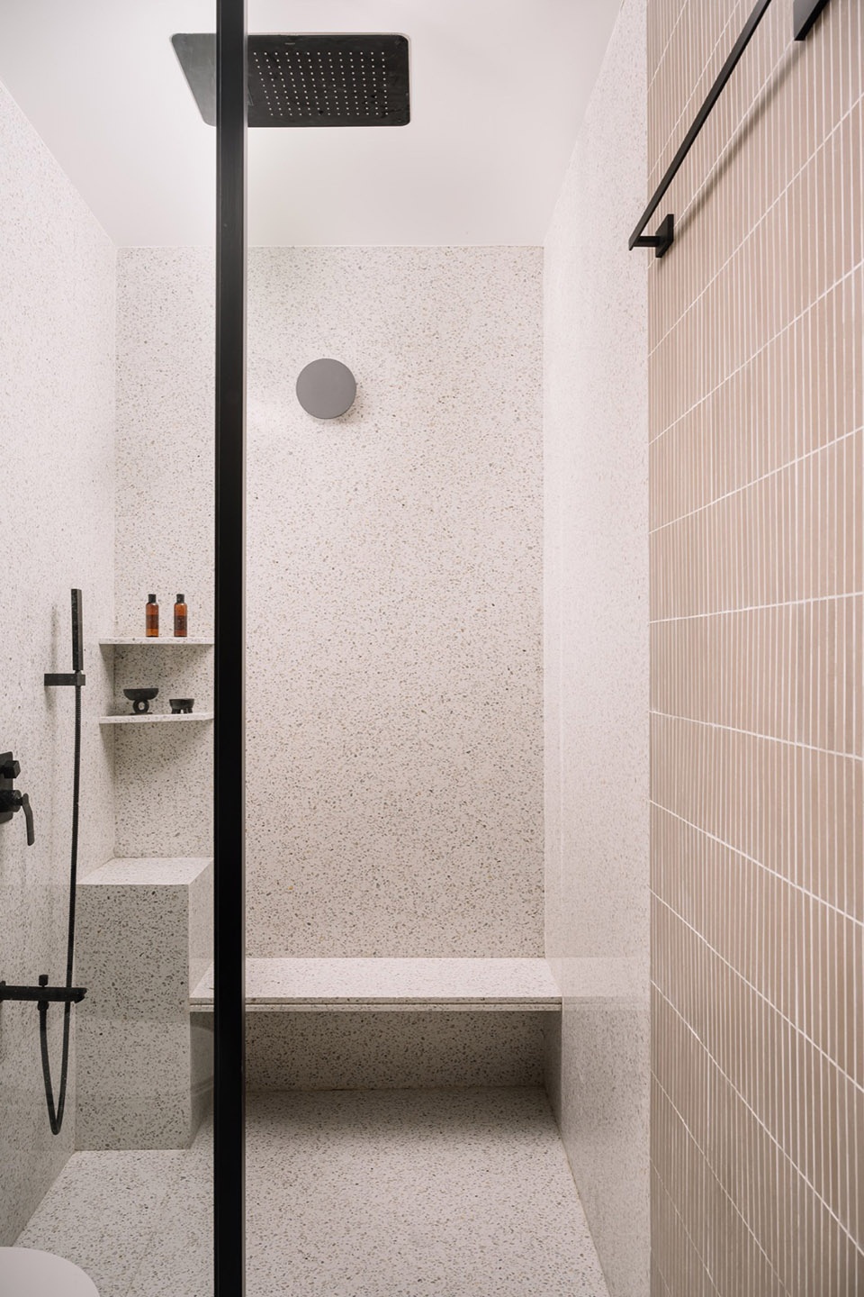 The Mosaic House by Design ni Dukaan