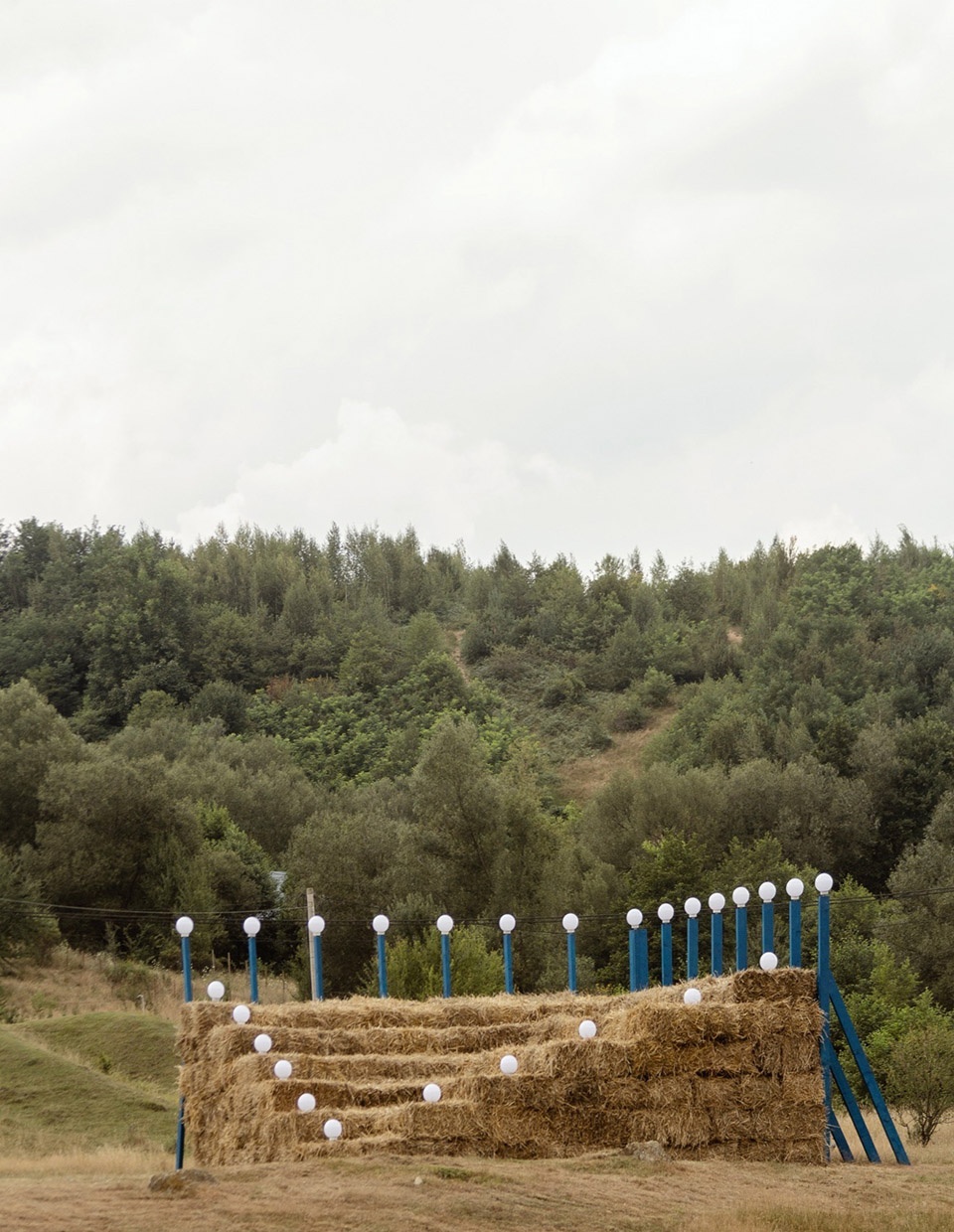 Temporary Installation at a Mountain Festival by atelier VRAC
