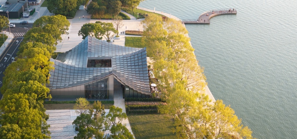 The Jinji Lake Pavilion by BIG Arts Group