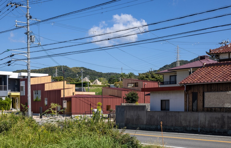 dog villa on awaji island by 1110 office of architecture