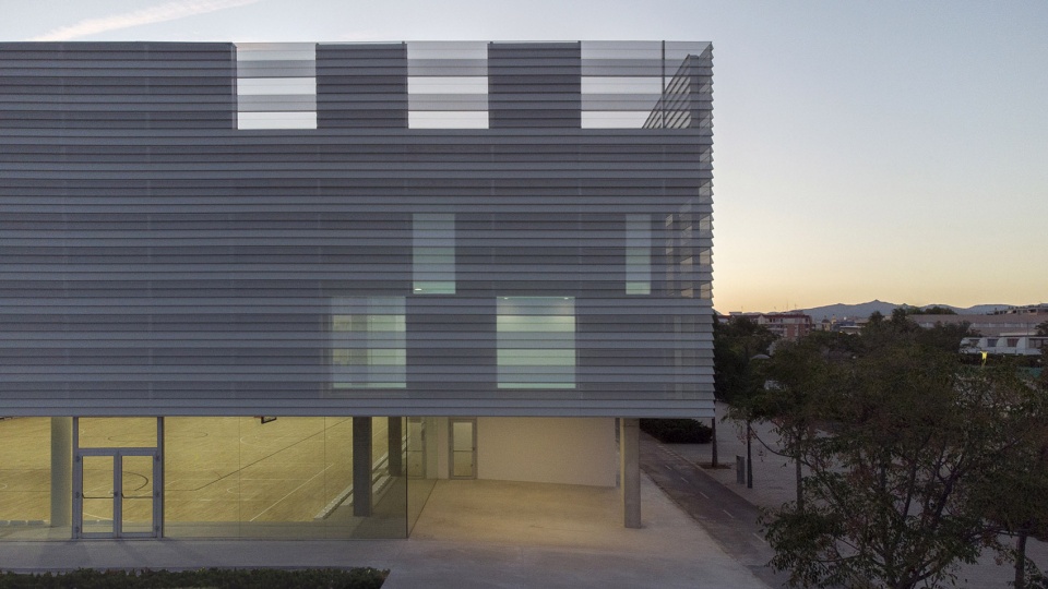 municipal sports pavilion in san vicente del raspeig by manuel costoya estudio de arquitectura naos 04 arquitectos
