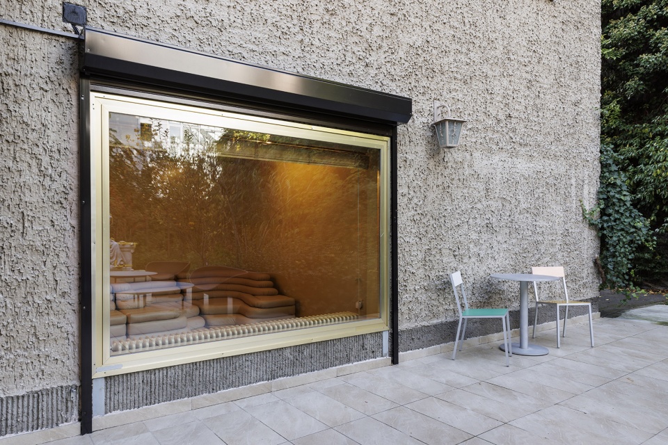 renovation of a coach house and garden in berlin mitte by j mayer h und partner