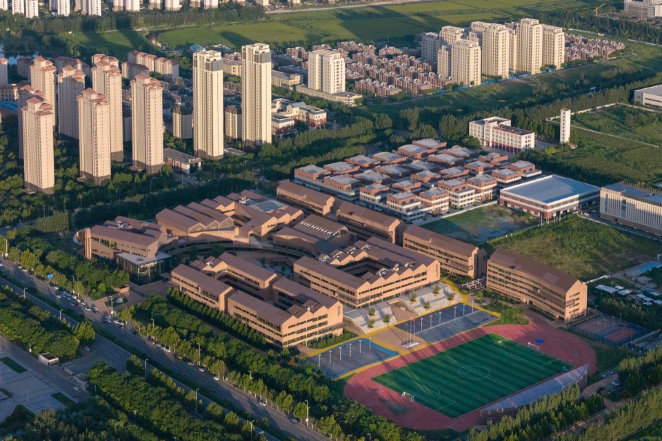 Tianjin Guanghua Foreign Language School by Tianjin Huahui