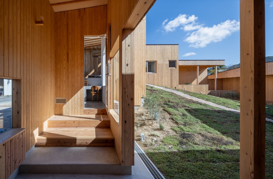 dog villa on awaji island by 1110 office of architecture