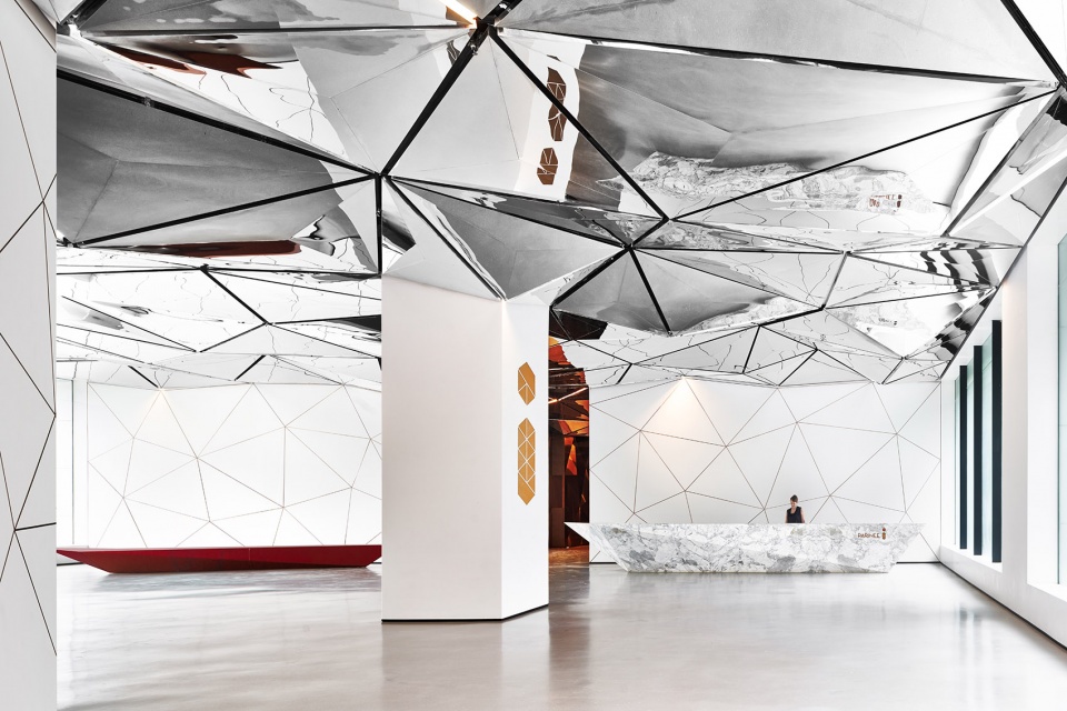 the parinee i tower lobby by studio symbiosis