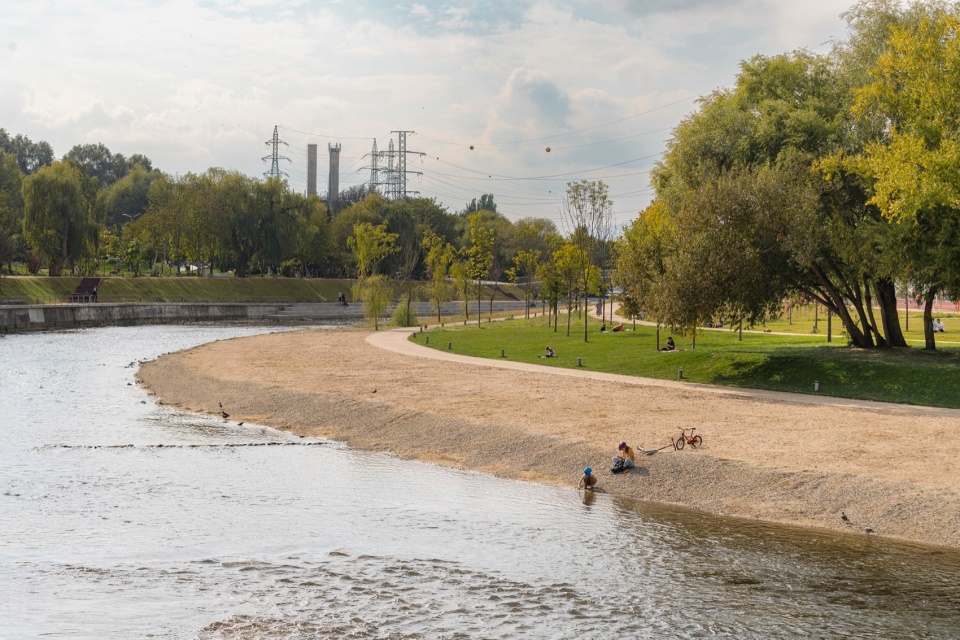 A New Green Infrastructure On The Somes River by Practica Arqutiectura