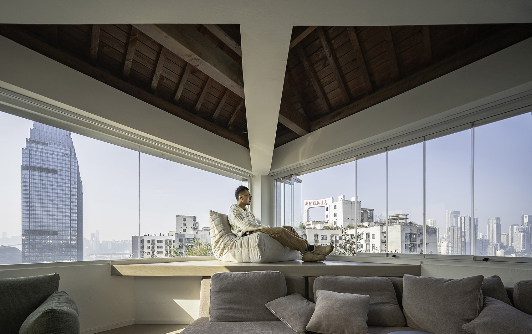 studio on the cliff by akintects