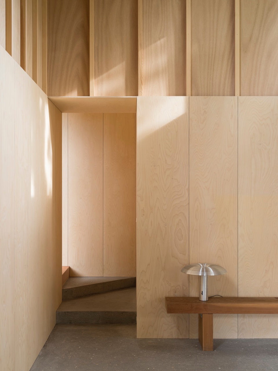 House with a hidden atrium by FAF