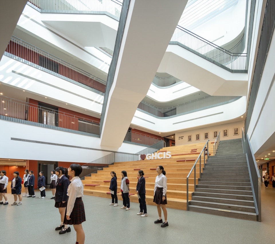 Tianjin Guanghua Foreign Language School by Tianjin Huahui