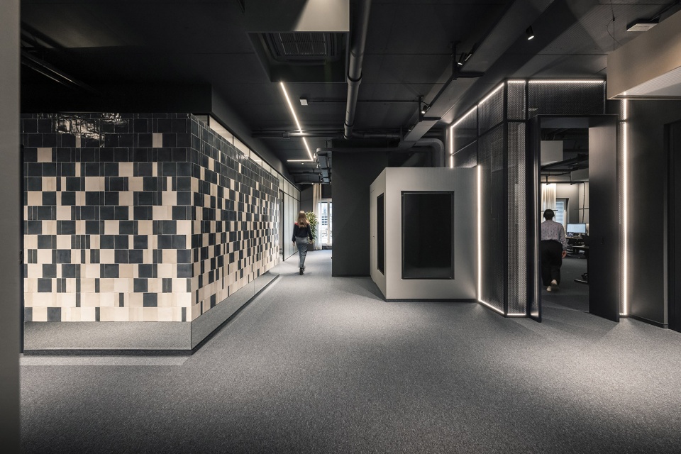 additive headquarters blue boxscape by noa