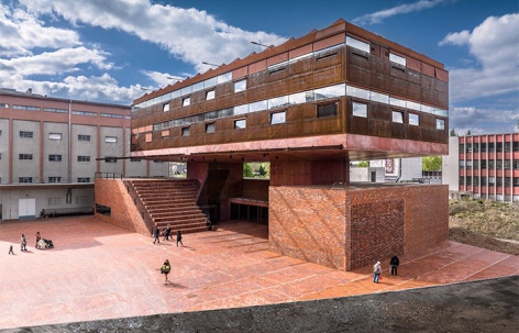 GAMPA与Sféra及帕尔杜比采自动磨坊公共空间，捷克 / Šépka architekti