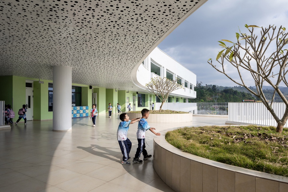 gucheng campus of simao first primary school by scut
