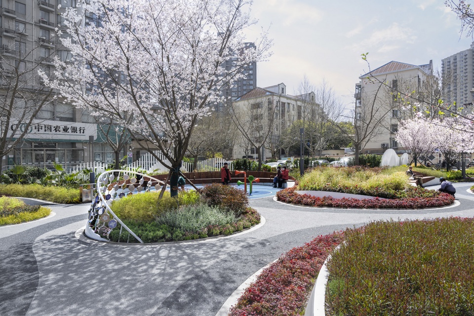 Shanghai Jingxin Pocket Park China by U Design Lab