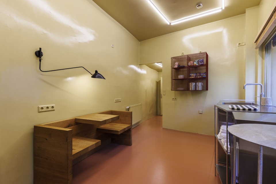 renovation of a coach house and garden in berlin mitte by j mayer h und partner