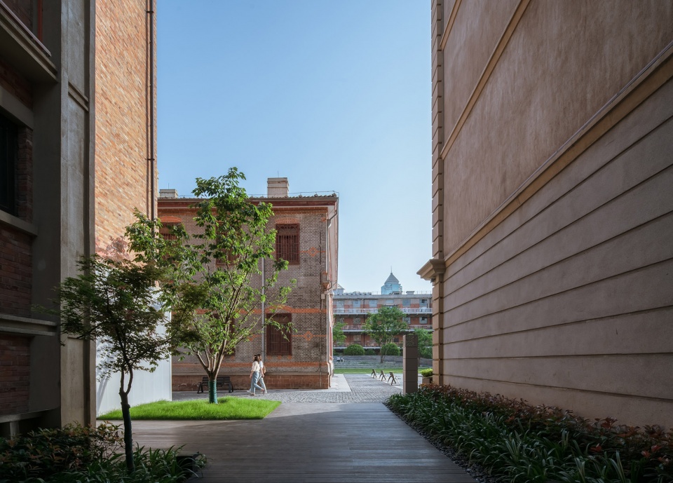 Design of landscape and indoor public area of century old historic block Pinghe Square by UAO Design