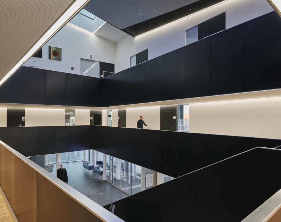 House of Digitalization Kronaus Mitterer Architekten