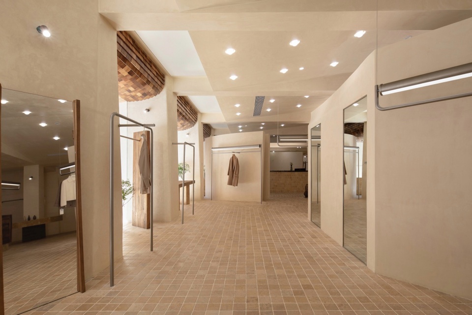 MOMO ERA STUDIO