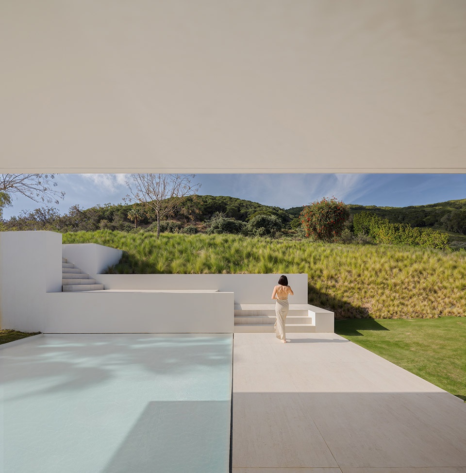 house in sotogrande by fran silvestre arquitectos