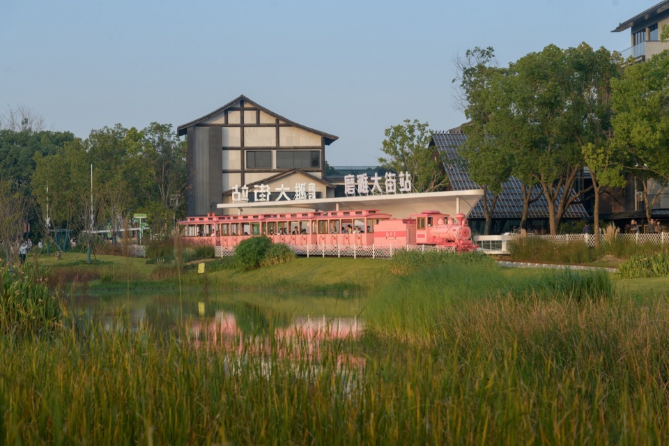 Modern Time Tourist Resort