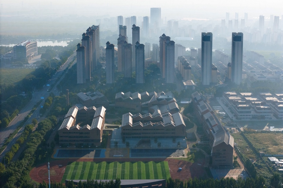 Tianjin Guanghua Foreign Language School by Tianjin Huahui
