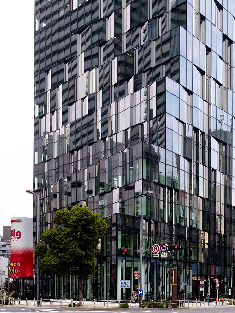 fukoku tower by dominique perrault architecture