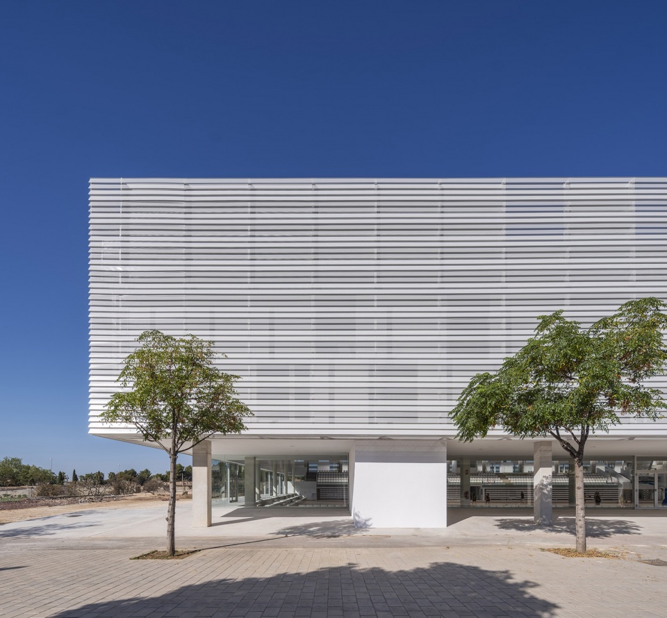 municipal sports pavilion in san vicente del raspeig by manuel costoya estudio de arquitectura naos 04 arquitectos