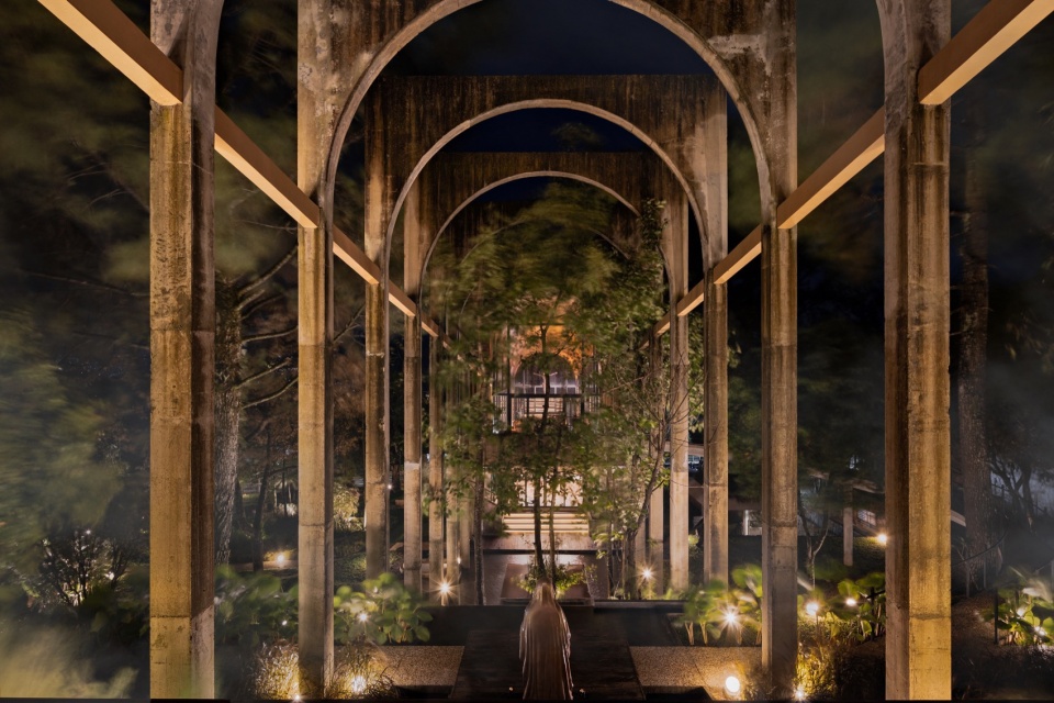 Sanctuary Tunnel Garden