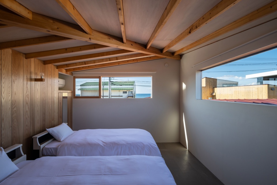 dog villa on awaji island by 1110 office of architecture