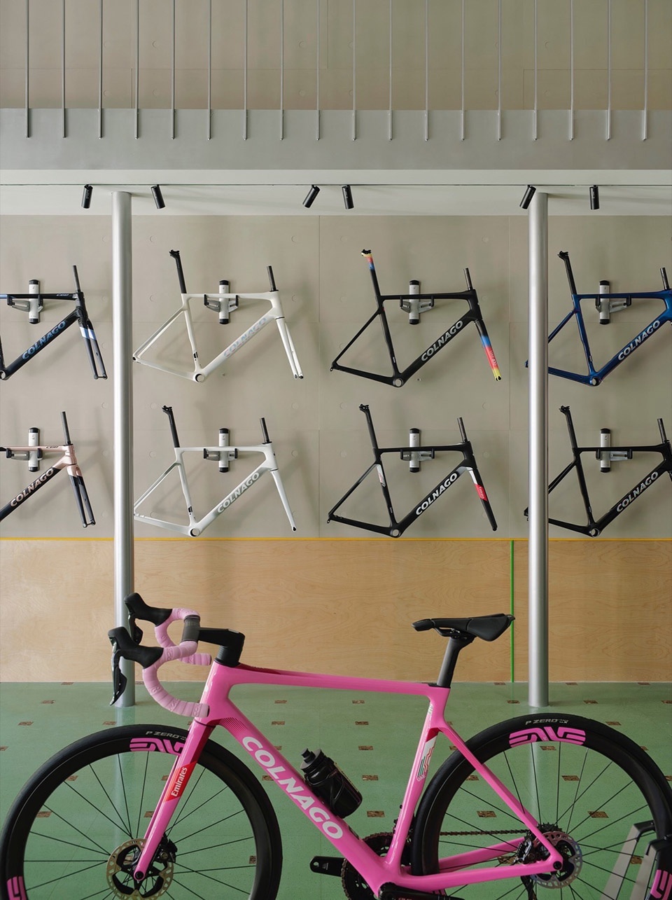 COLNAGO by Go Design studio