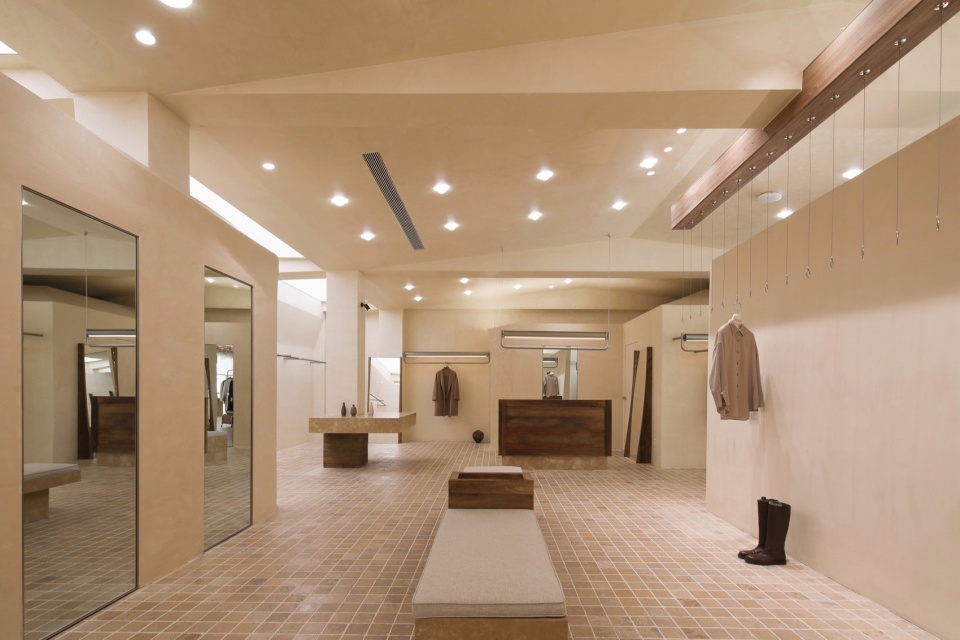 MOMO ERA STUDIO