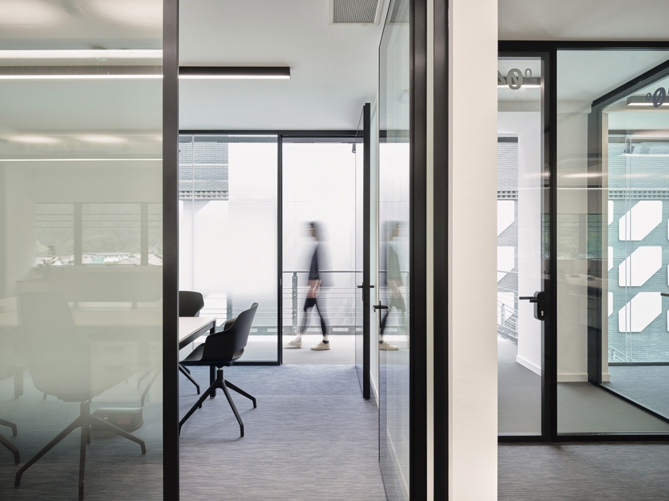 new podium advanced technologies headquarters by acc naturale architettura di cristiana catino plac architecture urban design