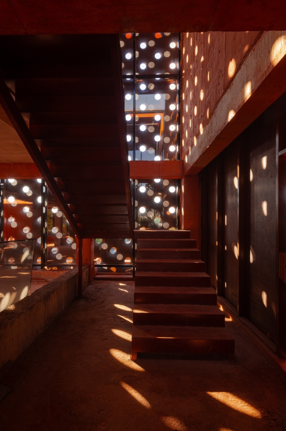 A Sail on the Vast Sea EKA by Benzhe Architecture
