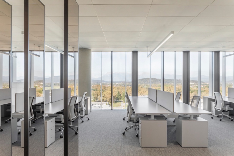 DCB Montana by BAX studio