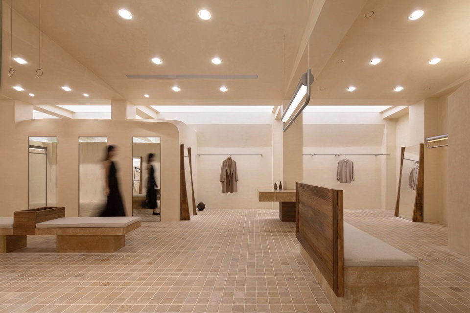 MOMO ERA STUDIO